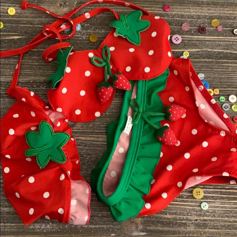 Strawberry polka dot bikini and hat set sz 4